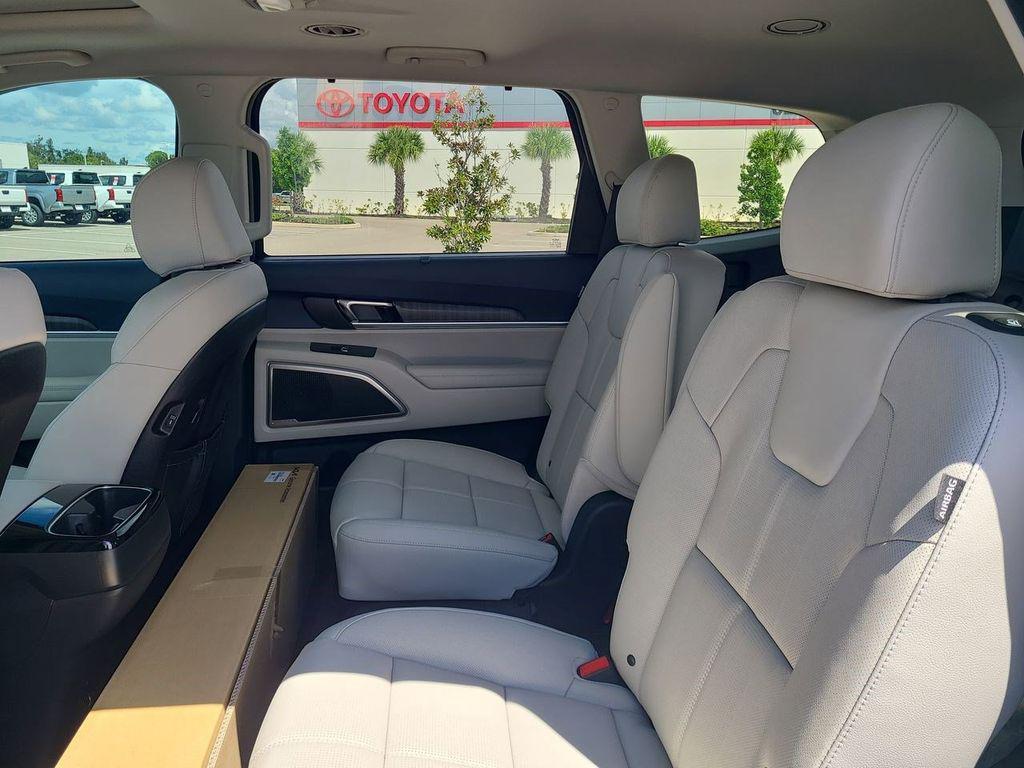 new 2025 Kia Telluride car, priced at $43,305