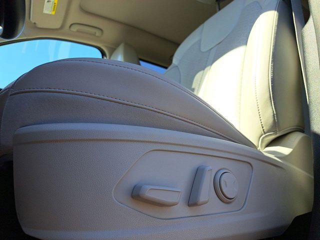 used 2023 Kia Sorento car, priced at $27,410