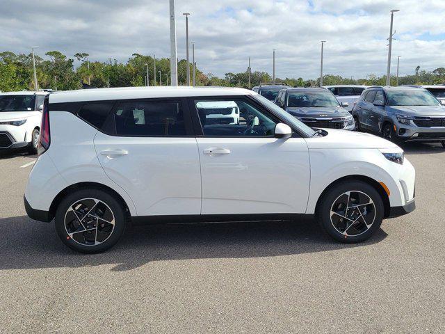 new 2025 Kia Soul car, priced at $25,161