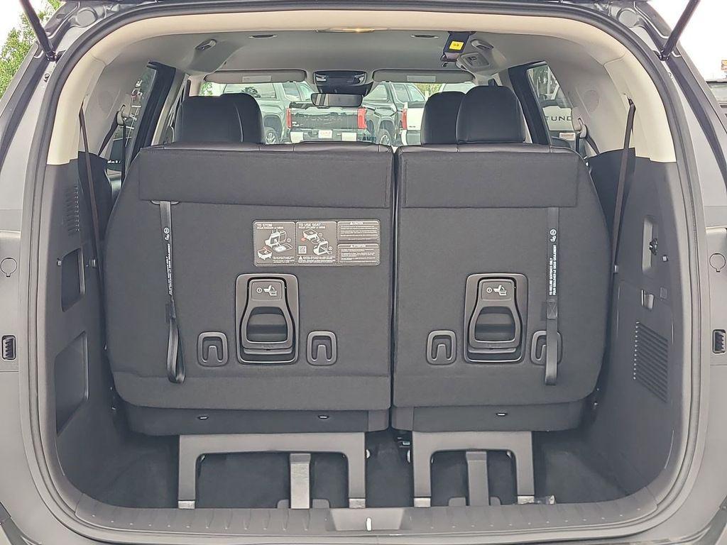 new 2026 Kia Carnival car, priced at $35,872