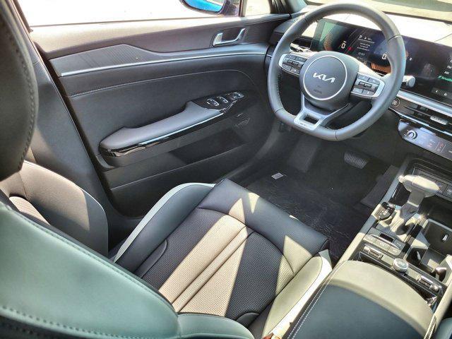 new 2025 Kia K5 car, priced at $29,930