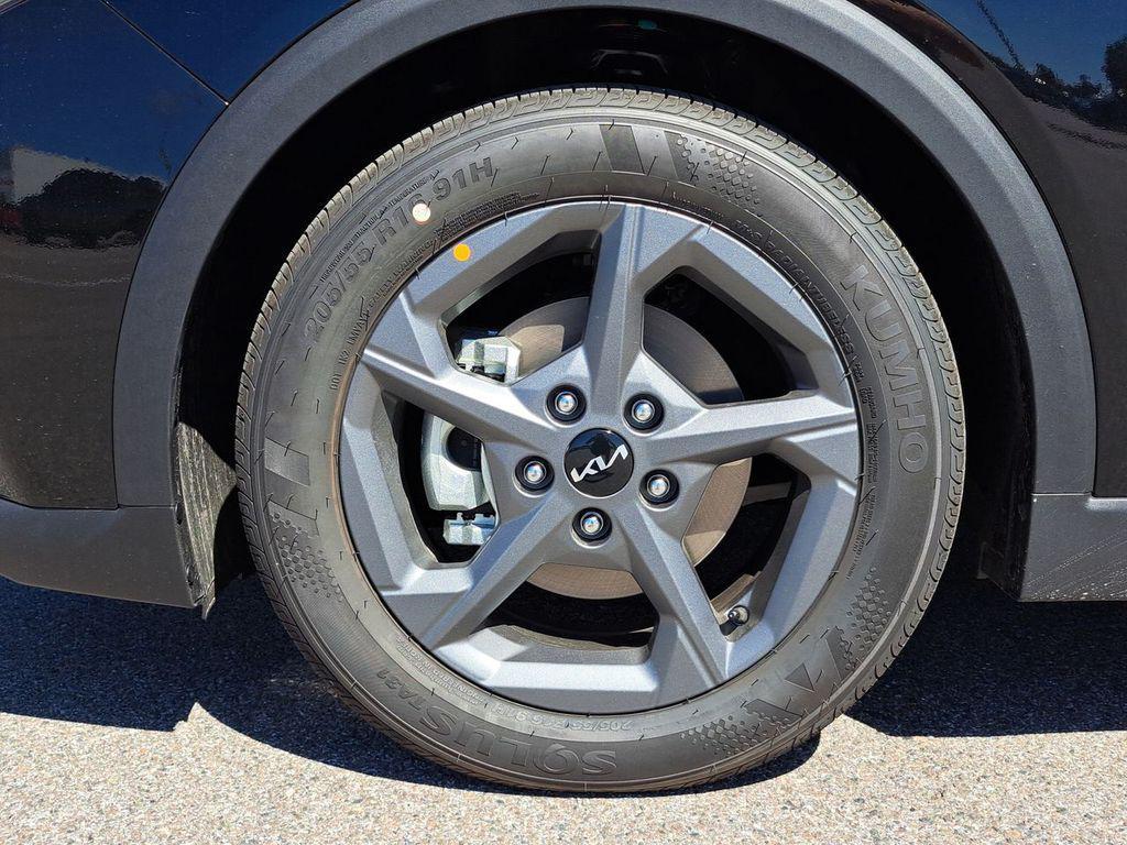 new 2025 Kia K4 car, priced at $22,859