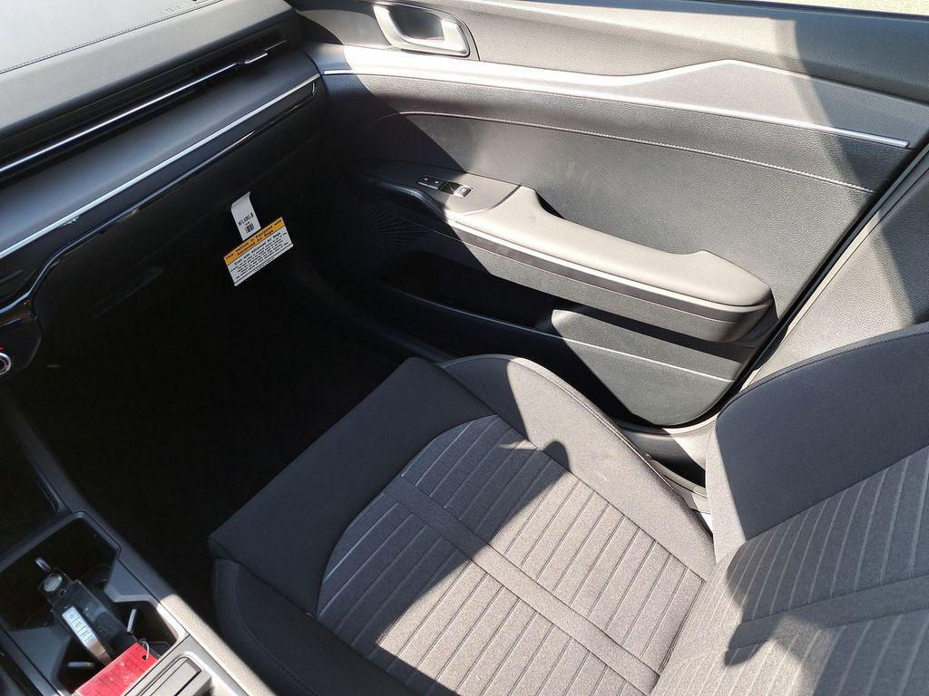 new 2025 Kia K5 car, priced at $26,680