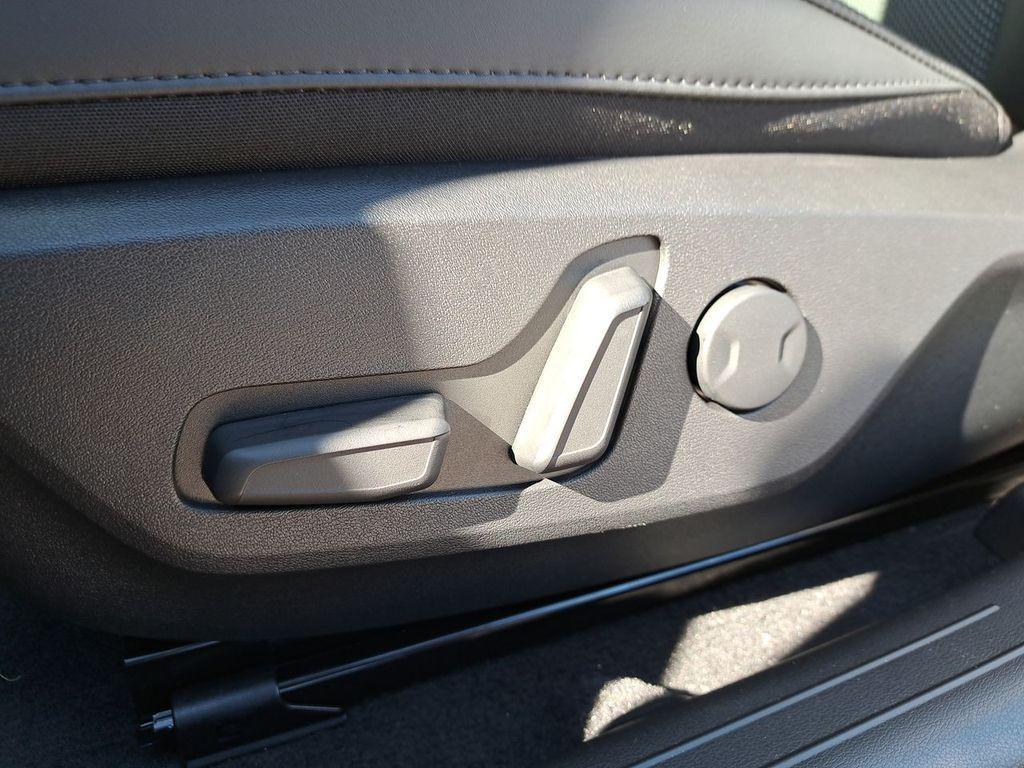 new 2025 Kia EV6 car, priced at $31,492