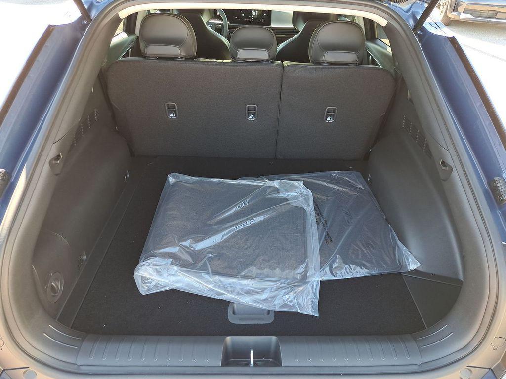 new 2025 Kia EV6 car, priced at $31,492