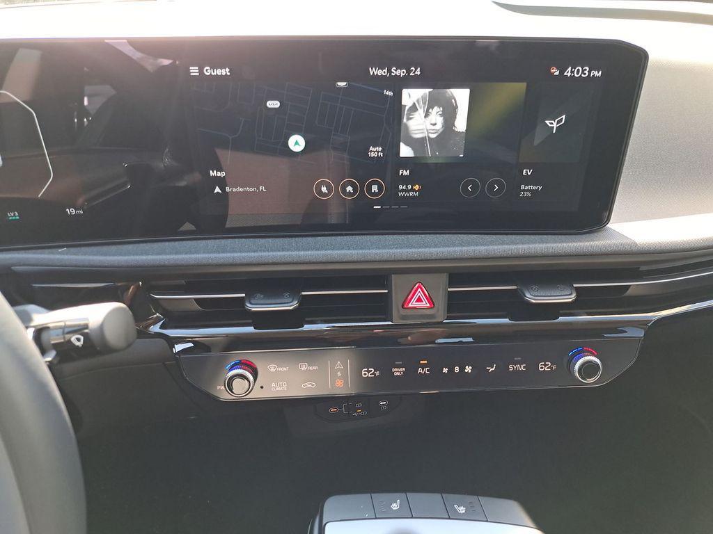 new 2025 Kia EV6 car, priced at $31,492