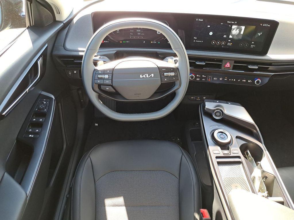 new 2025 Kia EV6 car, priced at $31,492