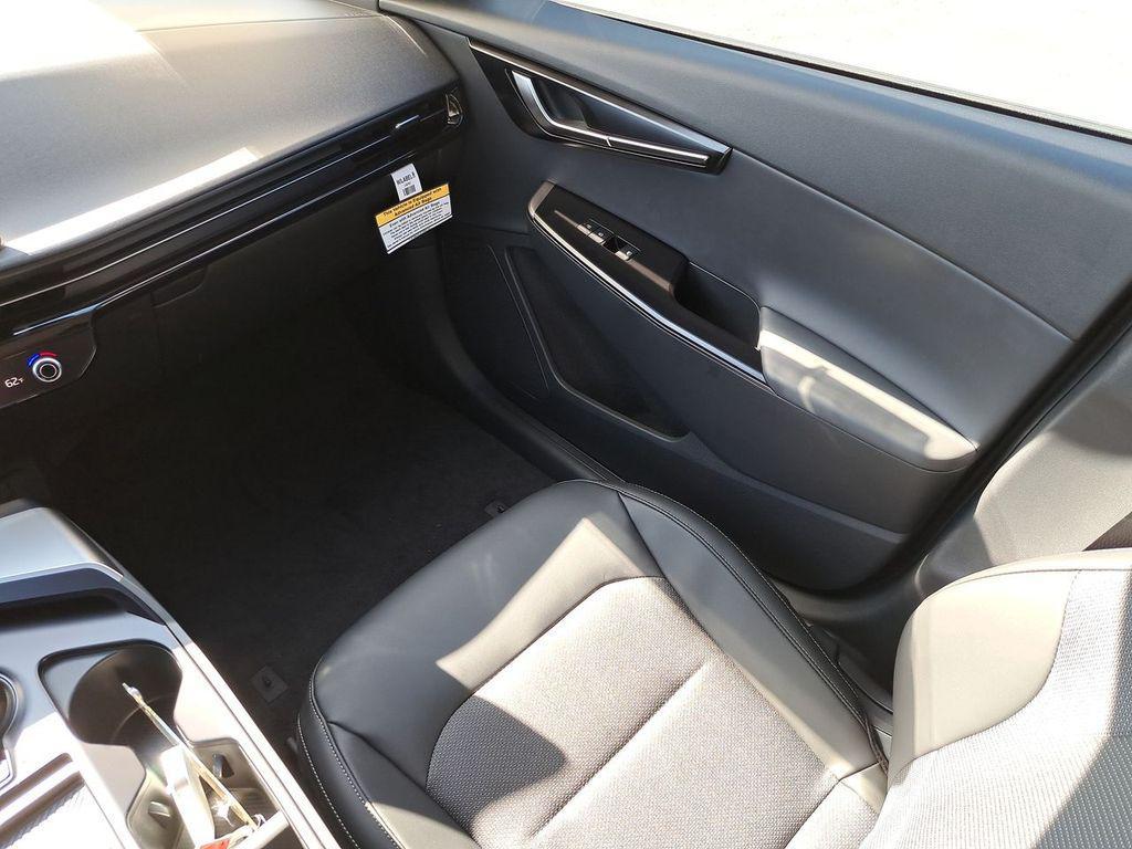 new 2025 Kia EV6 car, priced at $31,492