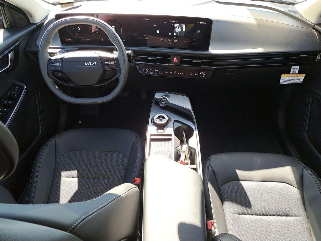 new 2025 Kia EV6 car, priced at $31,492
