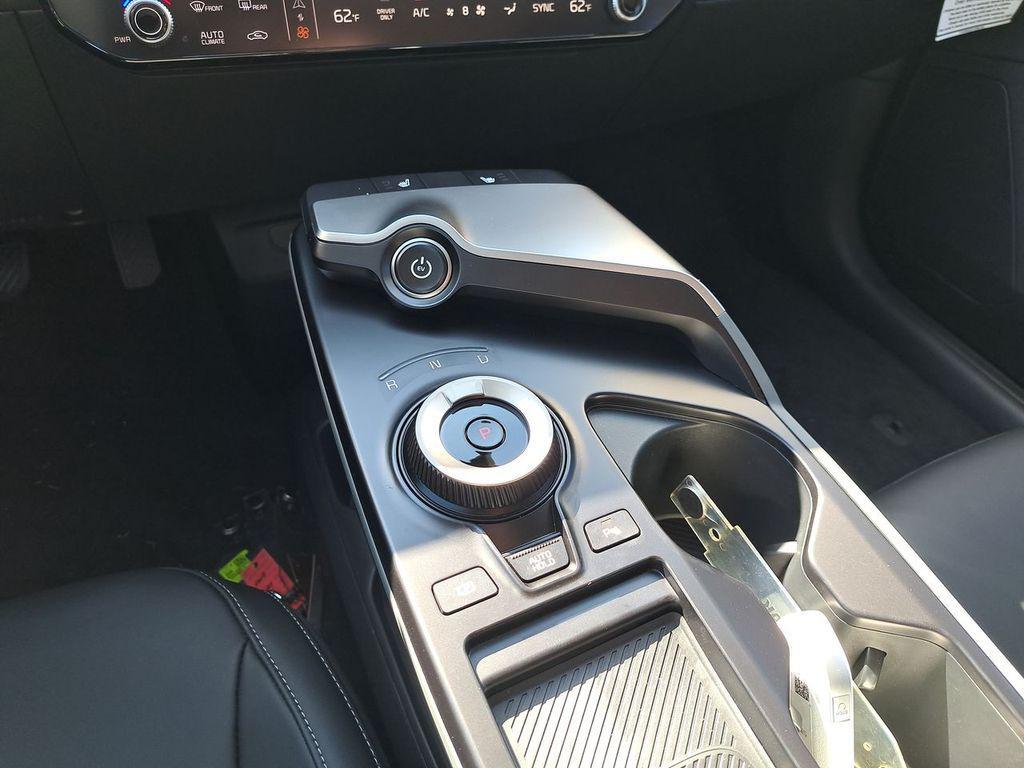 new 2025 Kia EV6 car, priced at $31,492