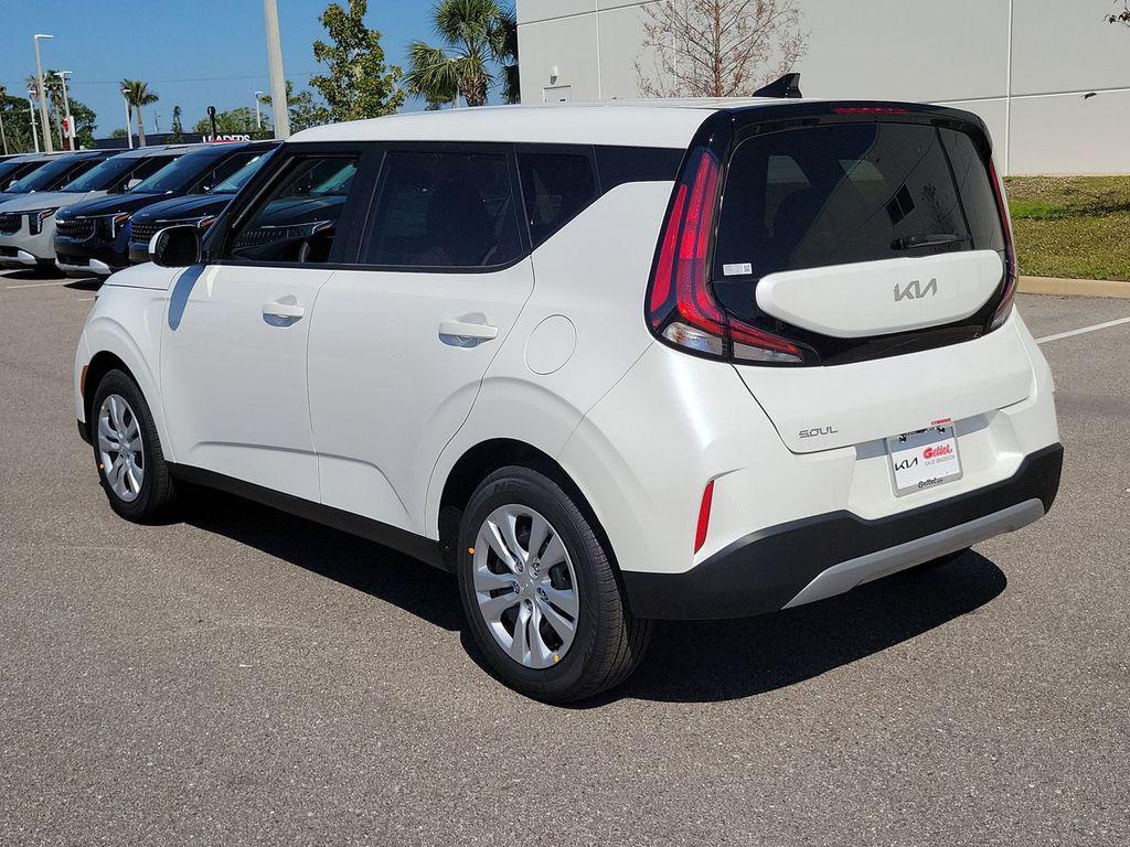 new 2025 Kia Soul car, priced at $20,688