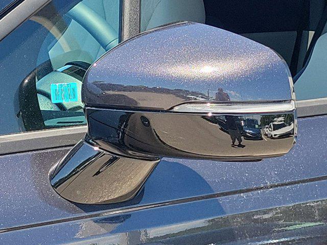 new 2025 Kia Carnival Hybrid car, priced at $42,674