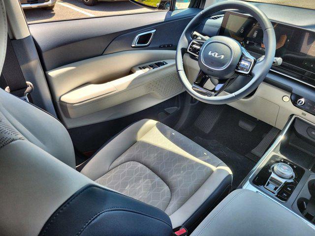 new 2025 Kia Carnival Hybrid car, priced at $42,674