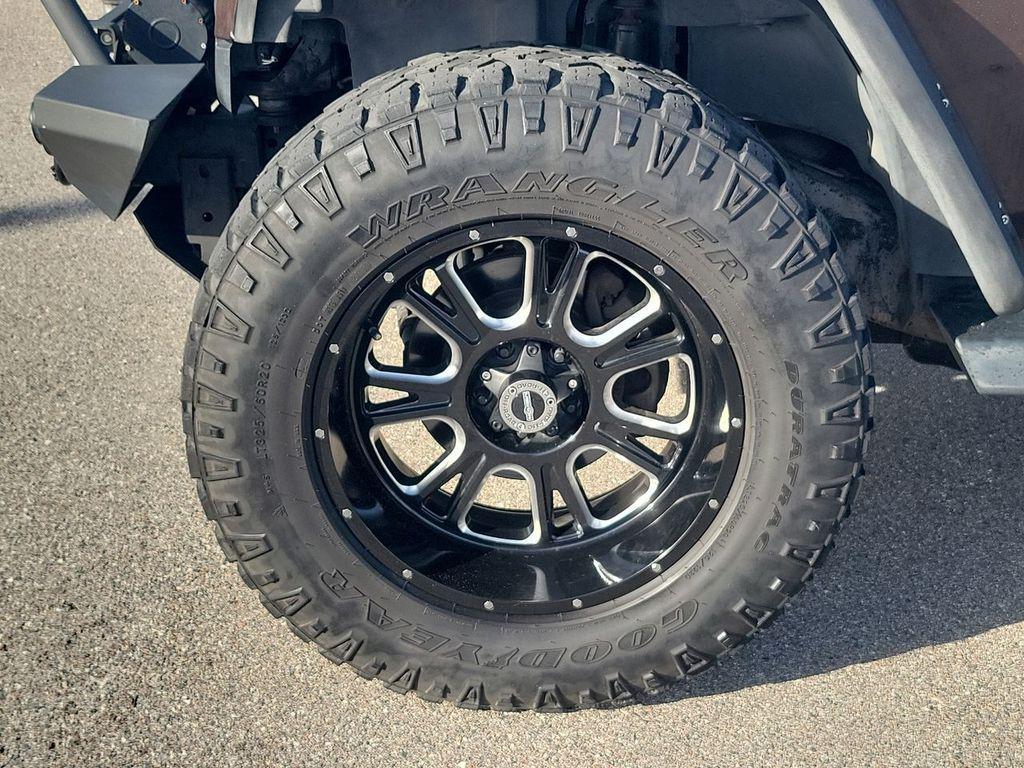 used 2013 Jeep Wrangler Unlimited car, priced at $16,799