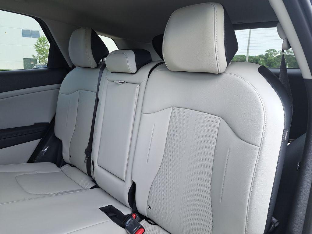 new 2026 Kia Sportage Hybrid car, priced at $33,689