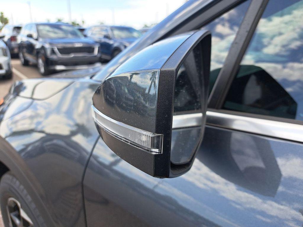 new 2026 Kia Sportage Hybrid car, priced at $33,689