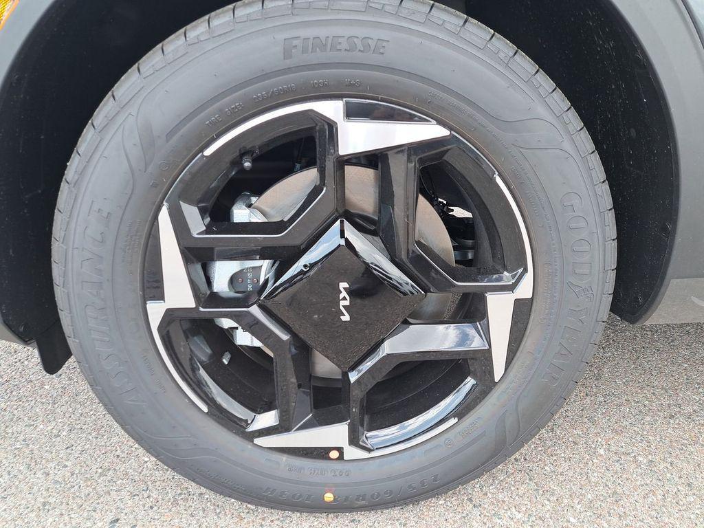 new 2026 Kia Sportage Hybrid car, priced at $33,689