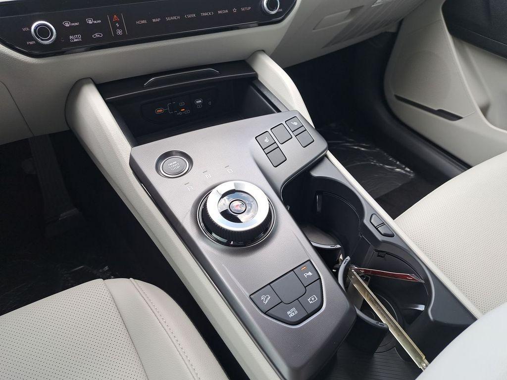 new 2026 Kia Sportage Hybrid car, priced at $33,689