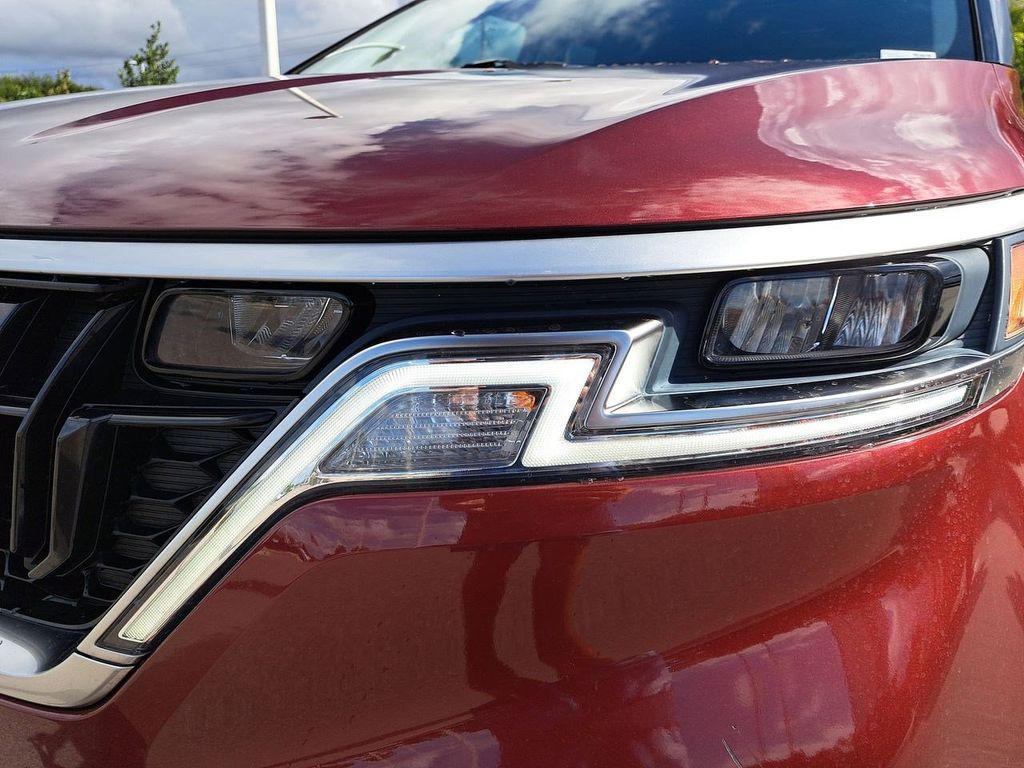 used 2024 Kia Carnival car, priced at $34,935