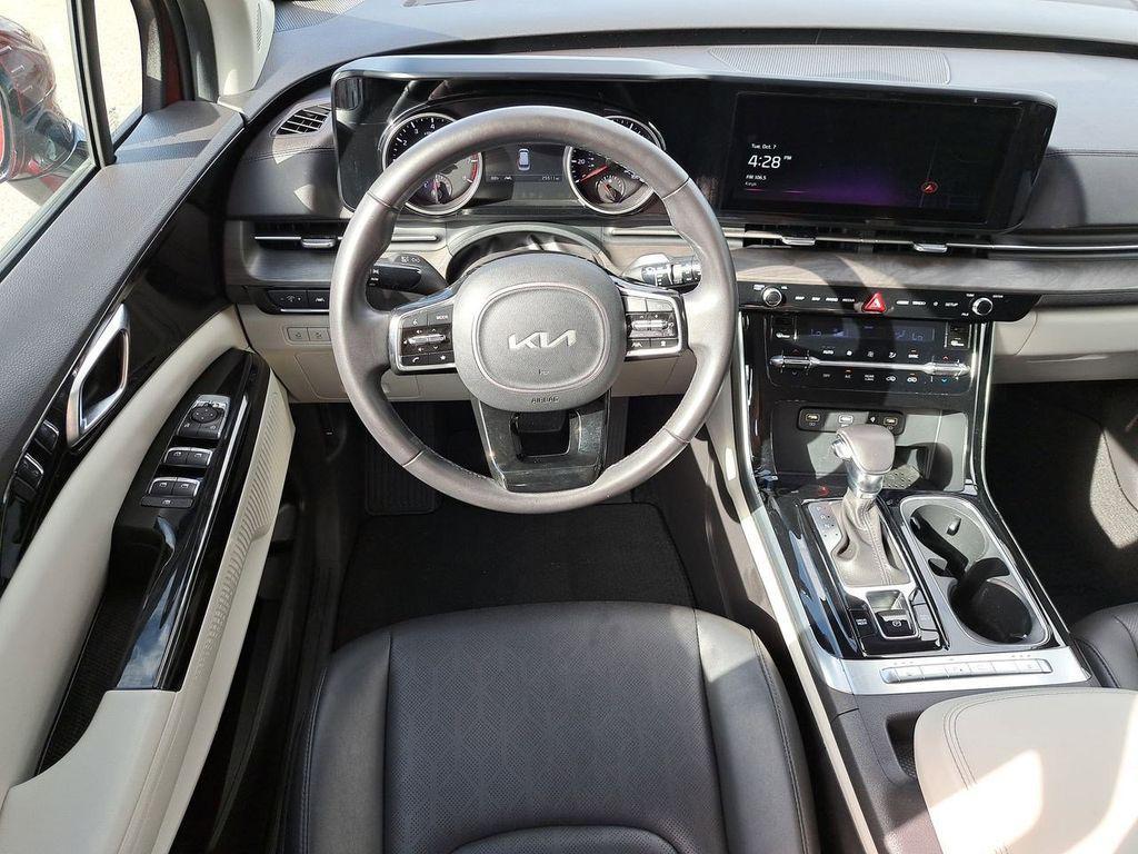 used 2024 Kia Carnival car, priced at $34,935
