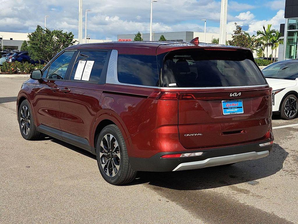 used 2024 Kia Carnival car, priced at $34,935