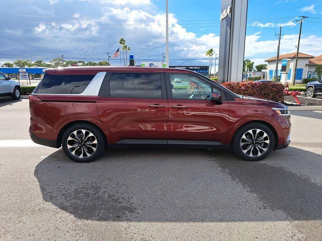 used 2024 Kia Carnival car, priced at $34,935