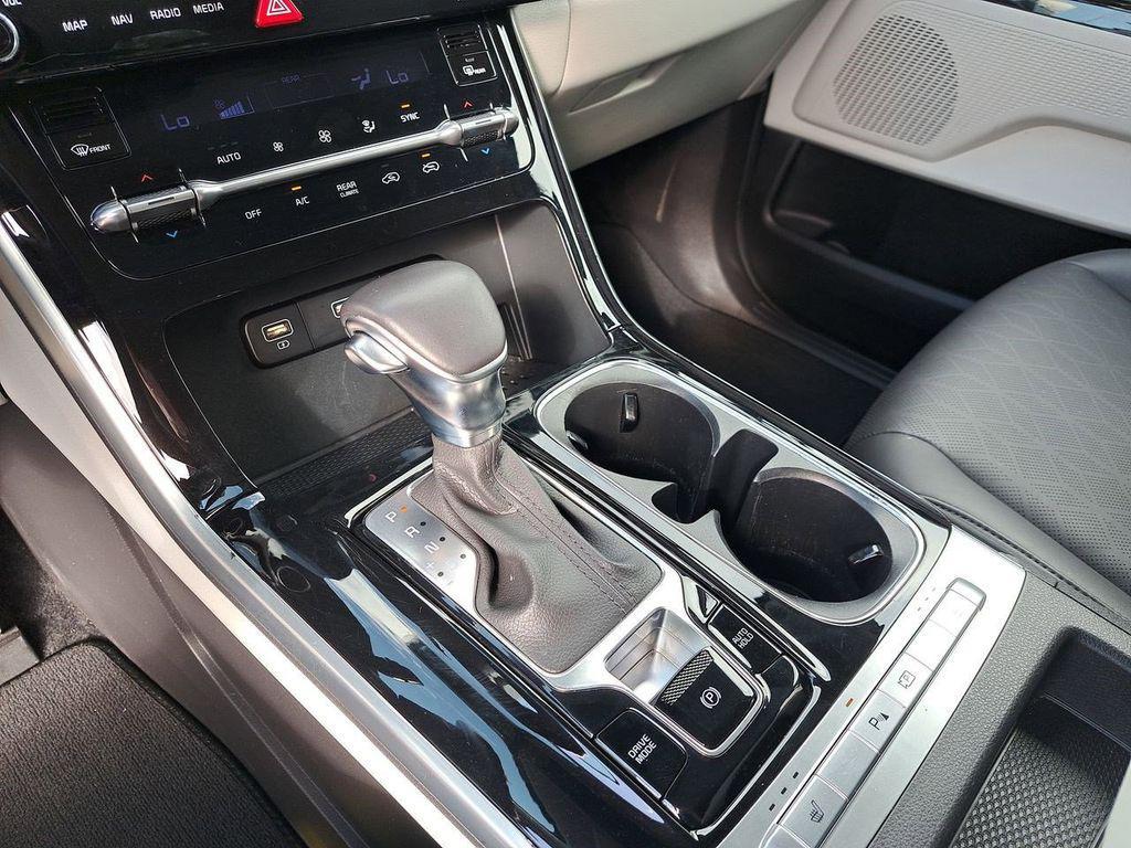 used 2024 Kia Carnival car, priced at $34,935