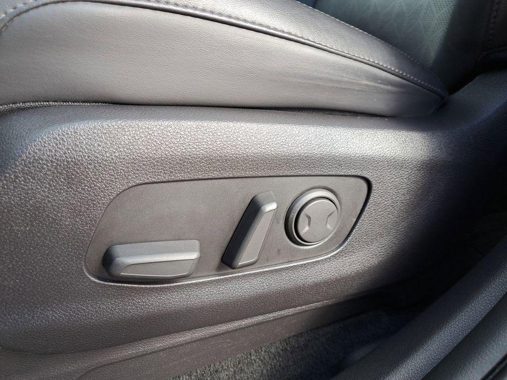 used 2024 Kia Carnival car, priced at $34,935