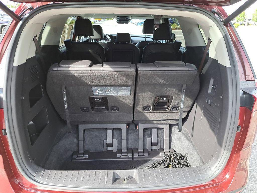 used 2024 Kia Carnival car, priced at $34,935
