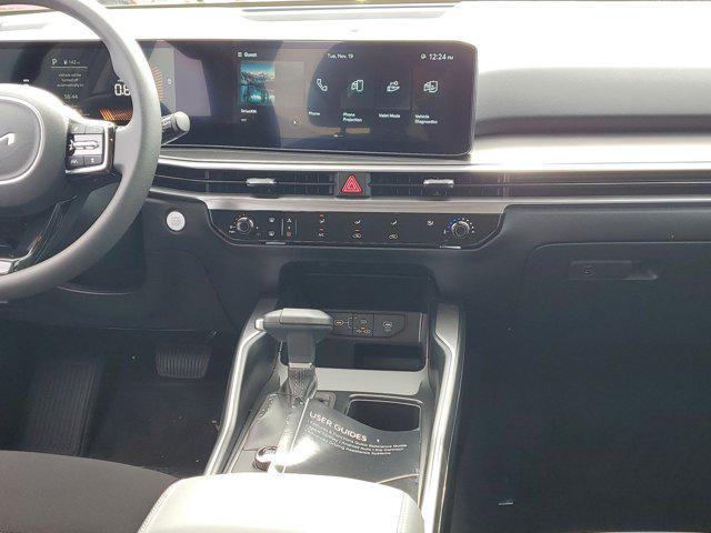 new 2025 Kia Sorento car, priced at $31,948
