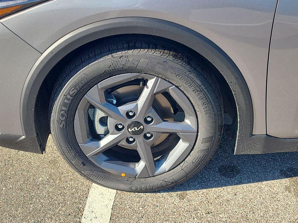 new 2025 Kia K4 car, priced at $22,771