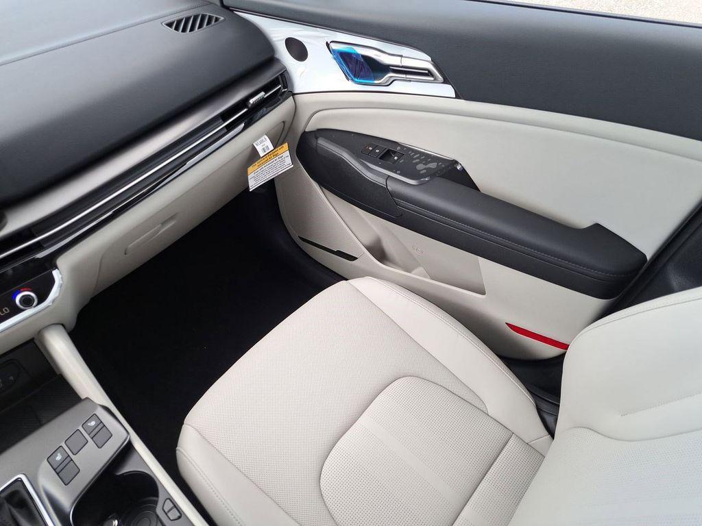 new 2026 Kia Sportage car, priced at $31,015