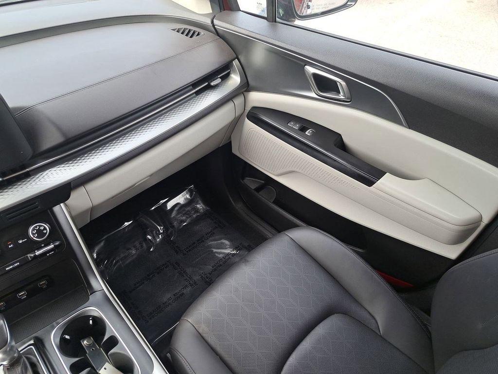 used 2024 Kia Carnival car, priced at $33,326
