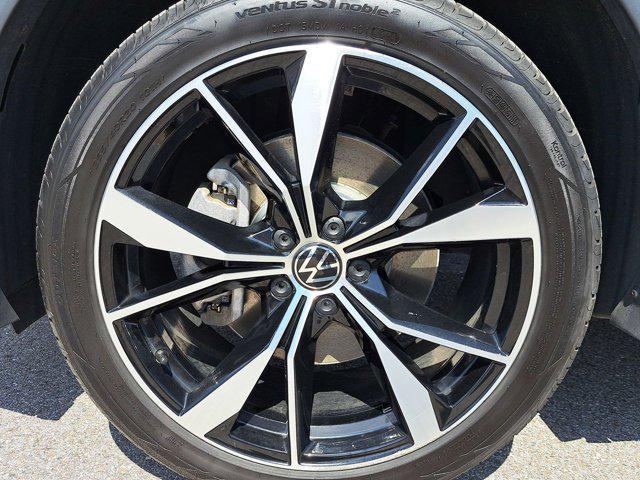 used 2022 Volkswagen Tiguan car, priced at $24,979