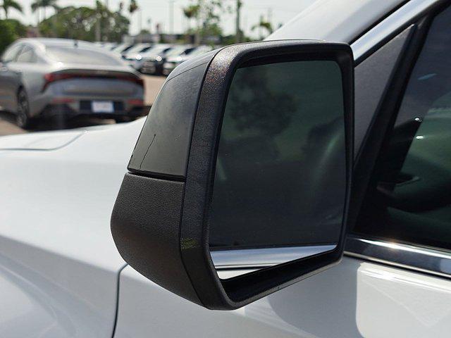 used 2021 Chevrolet Traverse car, priced at $23,570
