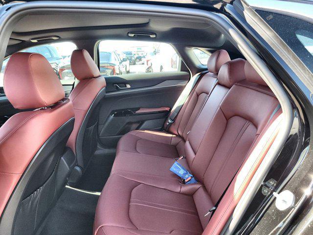 new 2025 Kia K5 car, priced at $30,253
