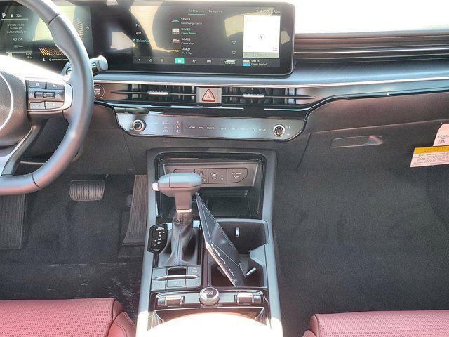 new 2025 Kia K5 car, priced at $30,253