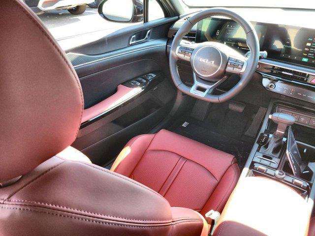 new 2025 Kia K5 car, priced at $30,253