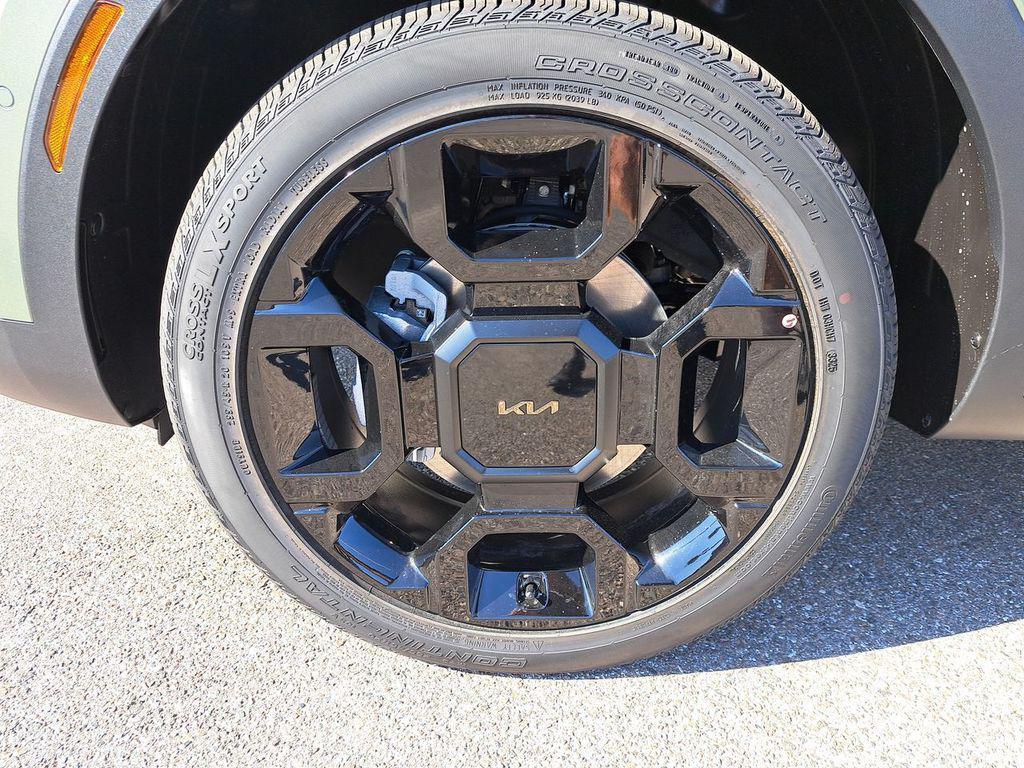 new 2026 Kia Sorento car, priced at $45,375