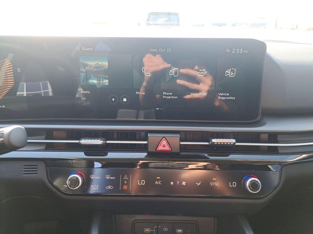 new 2026 Kia Sportage car, priced at $30,600