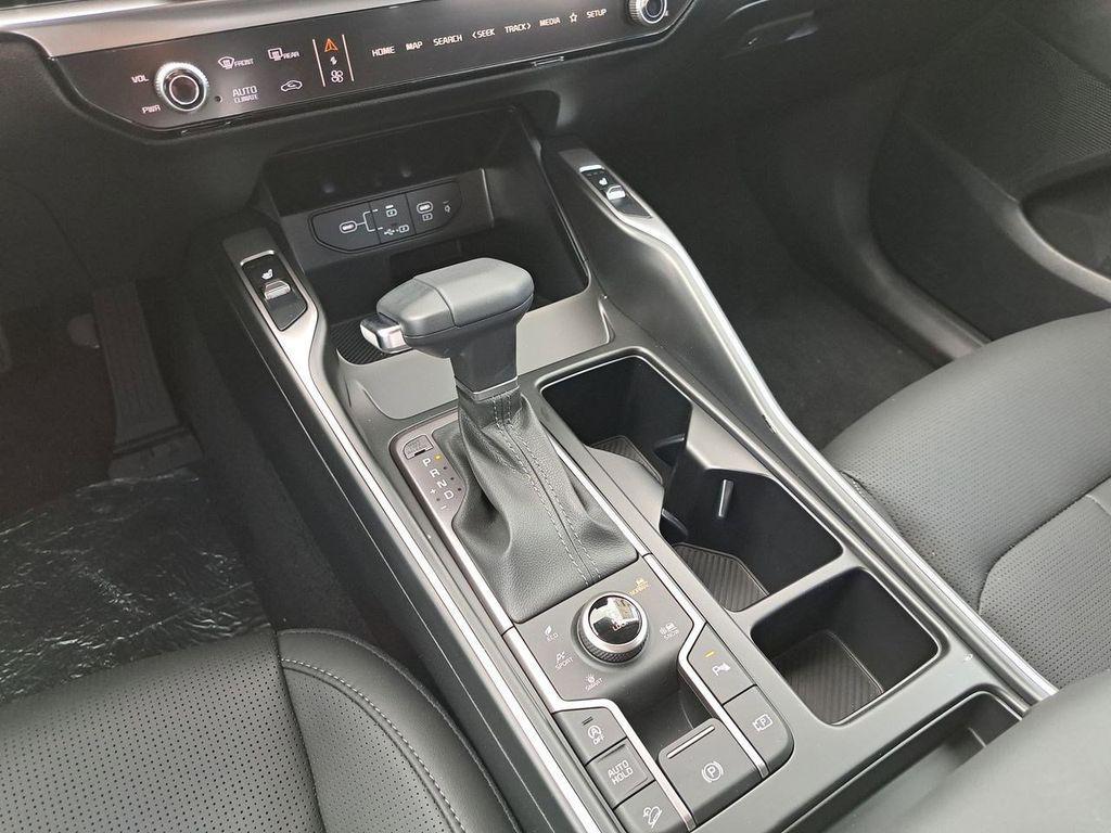 new 2025 Kia Sorento car, priced at $35,519