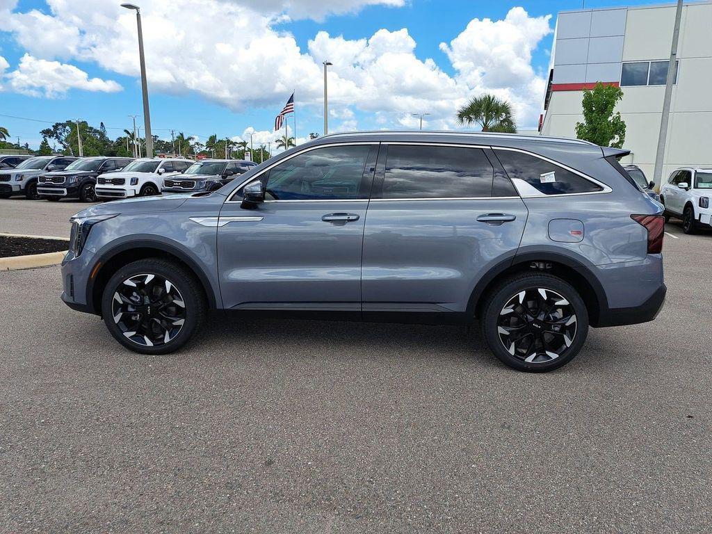 new 2025 Kia Sorento car, priced at $35,519