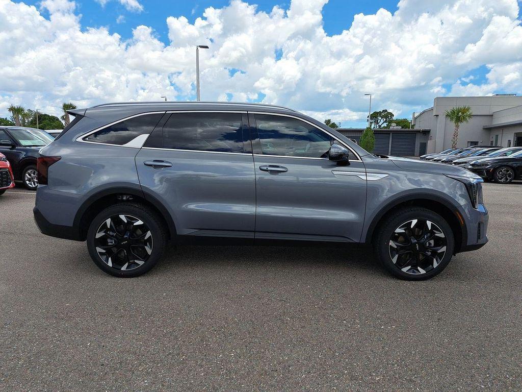 new 2025 Kia Sorento car, priced at $35,519
