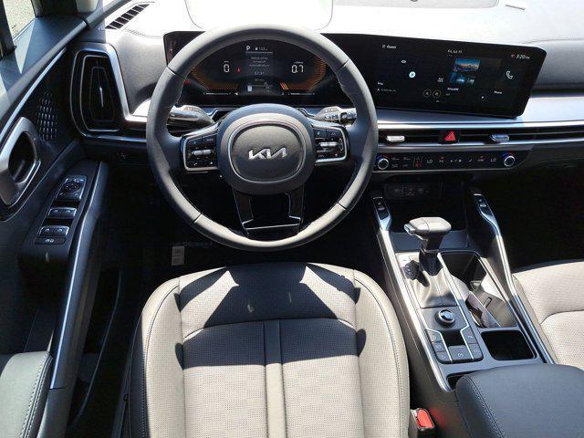 new 2025 Kia Sorento car, priced at $32,682