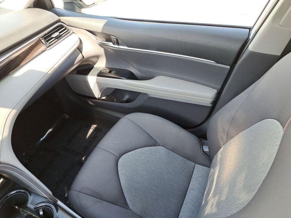 used 2019 Toyota Camry Hybrid car, priced at $19,388