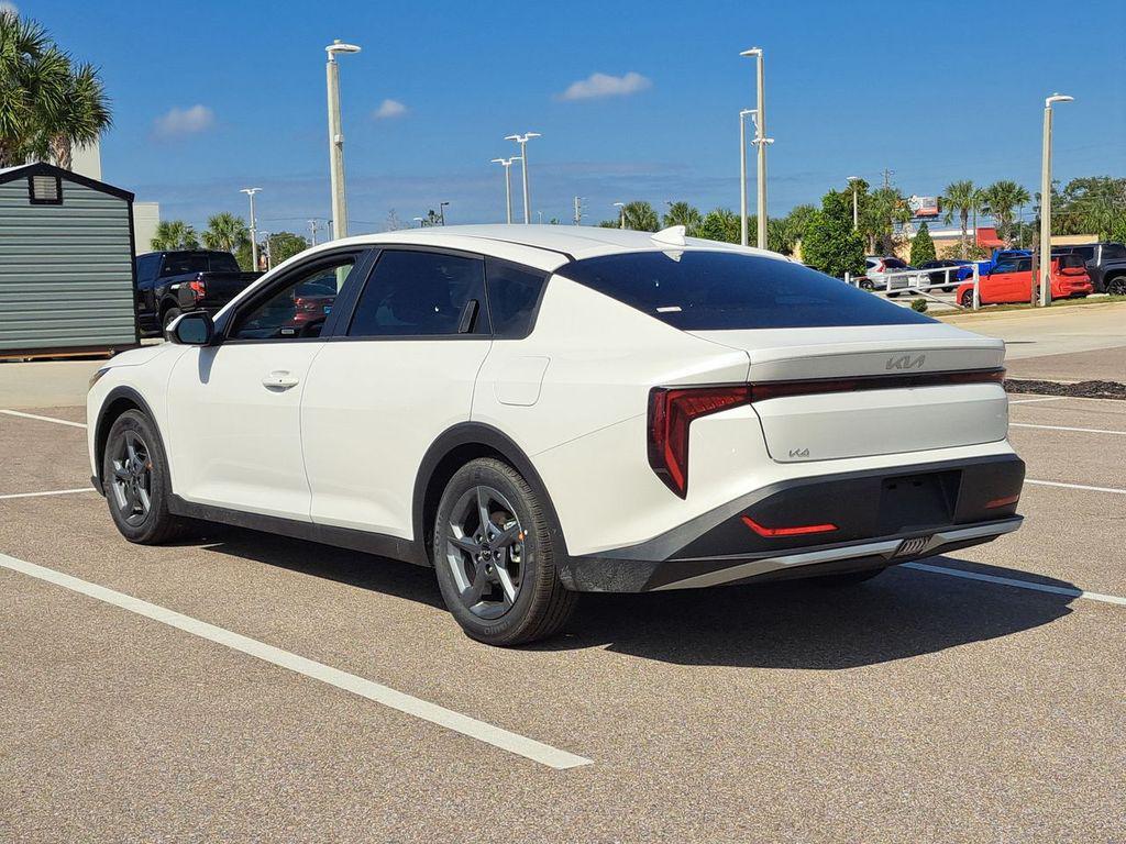 new 2025 Kia K4 car, priced at $23,138