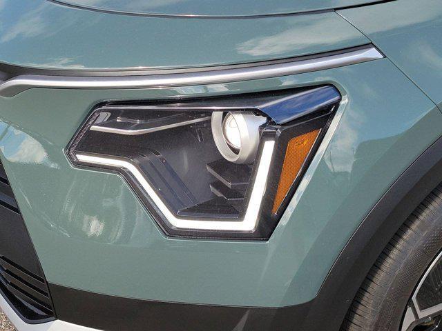 new 2025 Kia Niro car, priced at $30,340