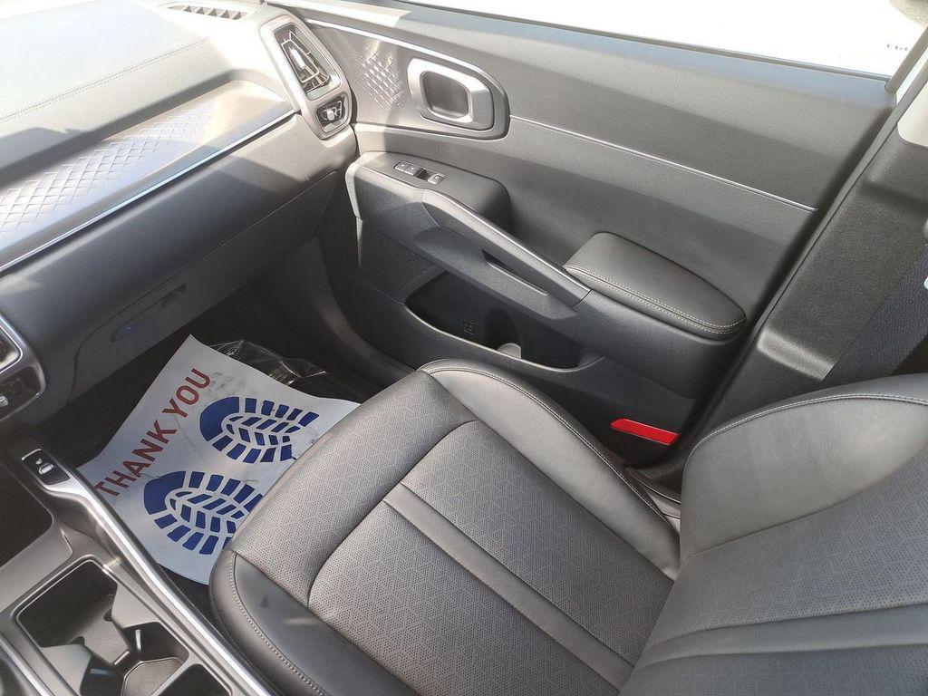 used 2023 Kia Sorento car, priced at $24,950