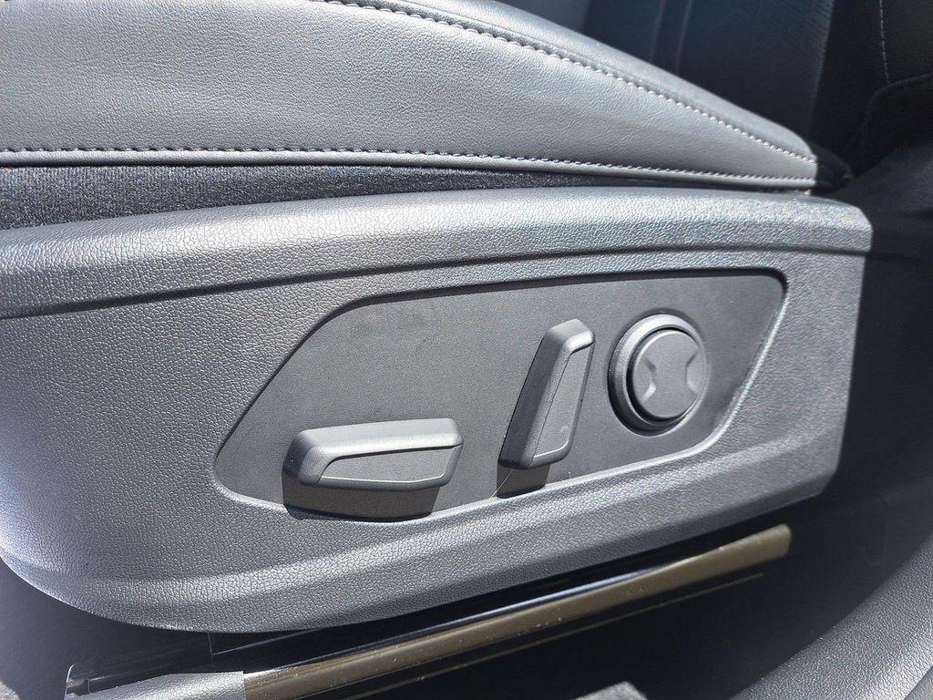 used 2023 Kia Sorento car, priced at $24,950