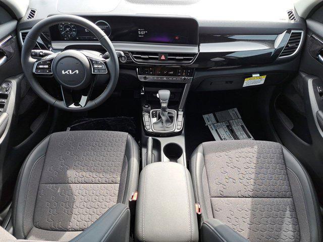 new 2025 Kia Seltos car, priced at $28,176